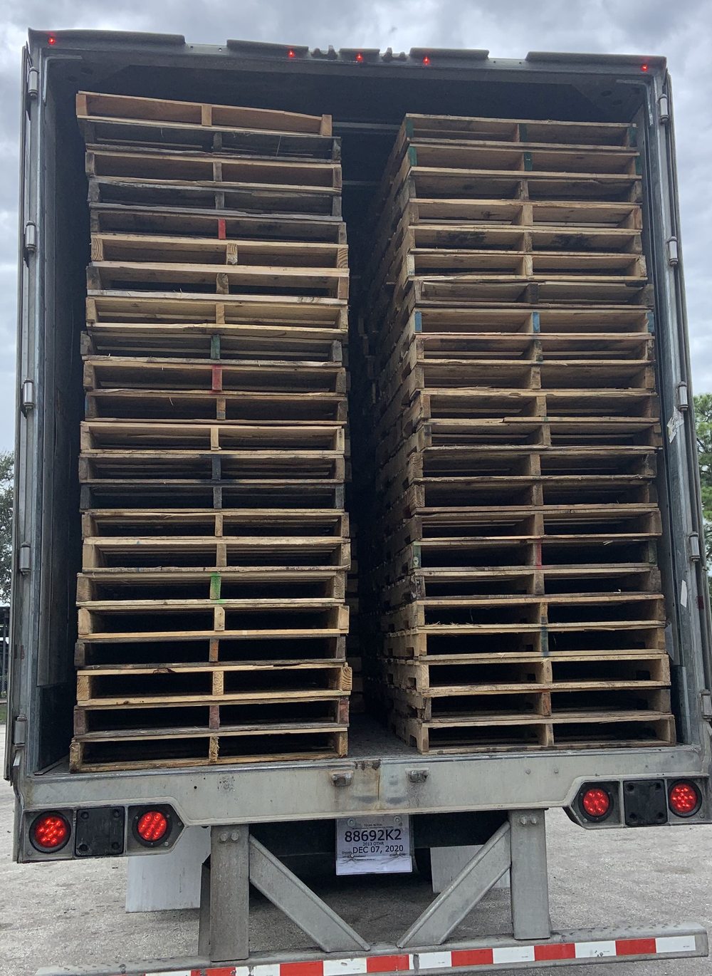 Fully loaded dry van delivery trailer with GMA pallets Florida